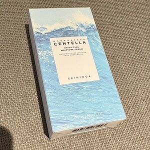 SKIN1004 Centella HYALU-CICA Moisture Cream BRAND NEW KOREAN SKINCARE